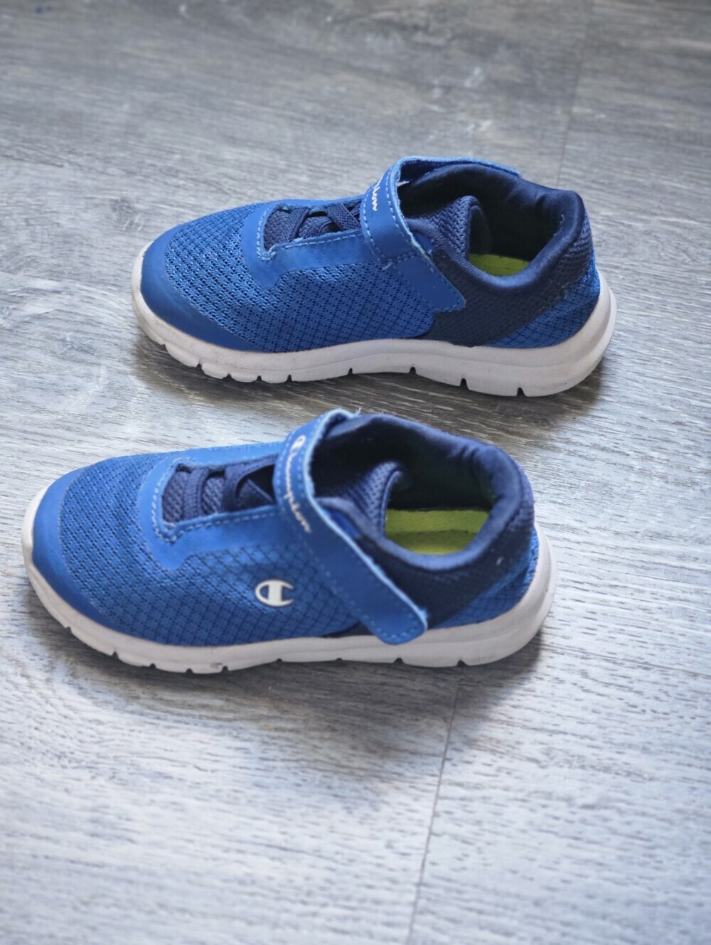 Champion Toddler Boy Sneakers Velcro Clossure Blue Mesh Size 8.5